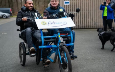 Fietsmaatjes Apeldoorn en Omstreken bij de Multisportdag voor mensen met een visuele beperking
